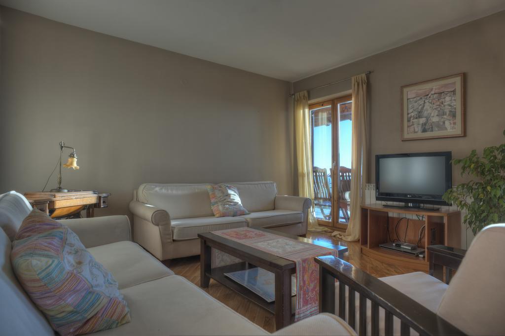 Guest House Zivkovic Sveti Stefan Ngoại thất bức ảnh