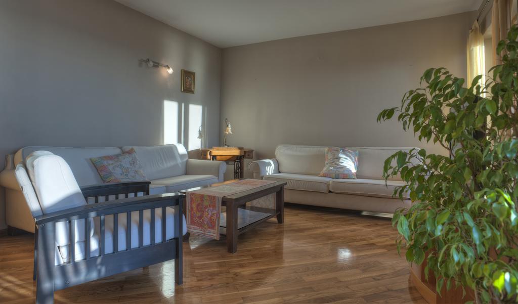 Guest House Zivkovic Sveti Stefan Ngoại thất bức ảnh