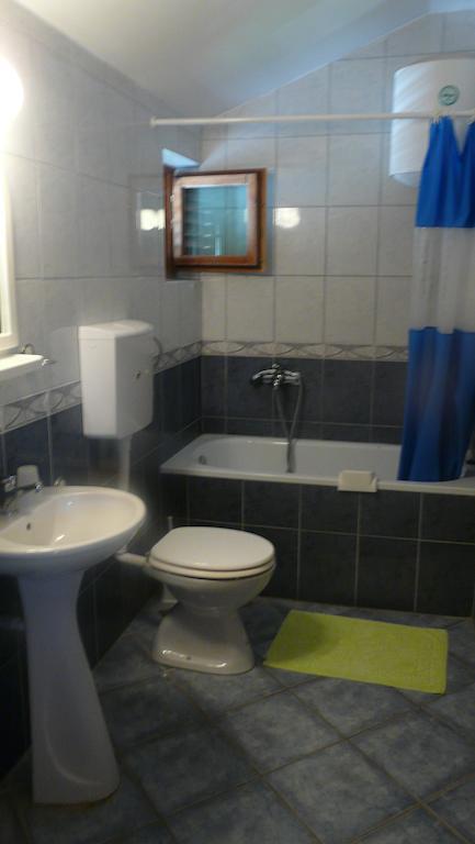 Guest House Zivkovic Sveti Stefan Phòng bức ảnh