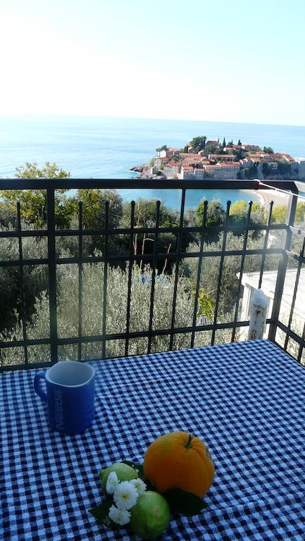 Guest House Zivkovic Sveti Stefan Ngoại thất bức ảnh