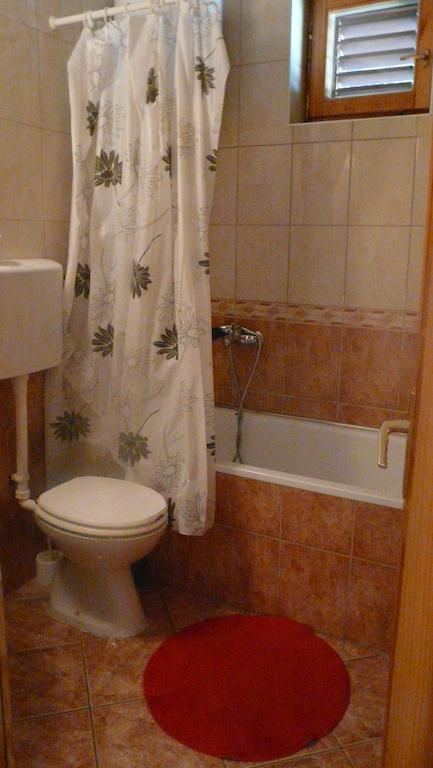 Guest House Zivkovic Sveti Stefan Phòng bức ảnh