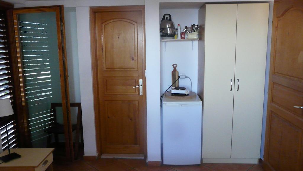 Guest House Zivkovic Sveti Stefan Ngoại thất bức ảnh
