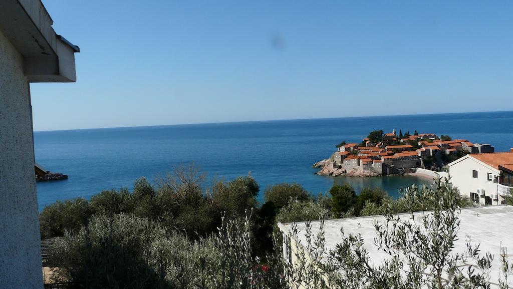 Guest House Zivkovic Sveti Stefan Ngoại thất bức ảnh